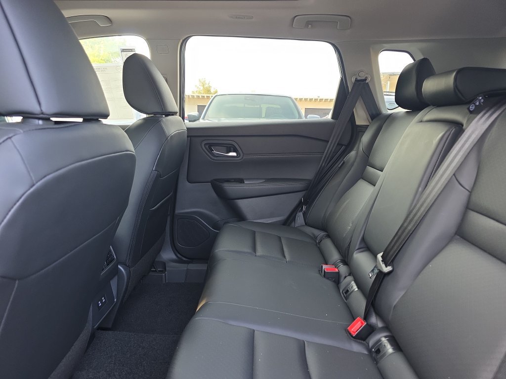 New 2026 Nissan Rogue Dark Armor FWD image 16