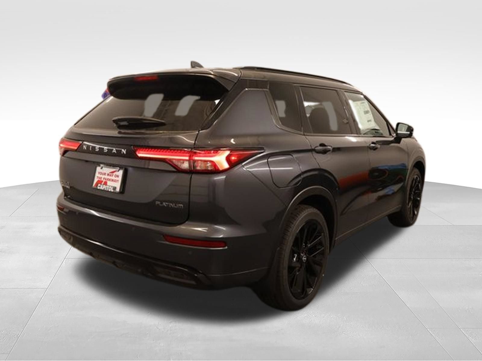 New 2026 Nissan Rogue Platinum AWD/4WD image 2