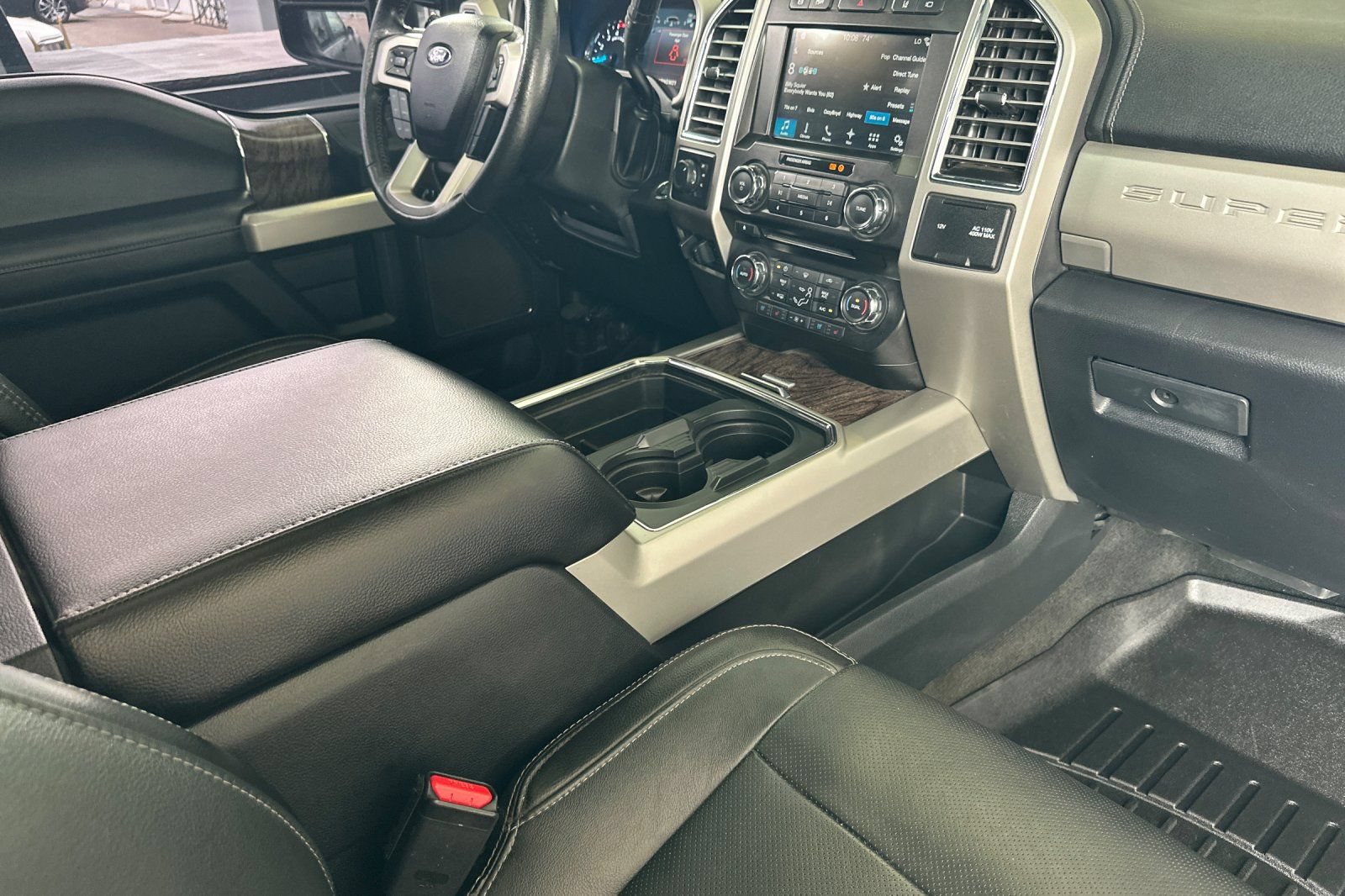 Used 2017 Ford F250 Lariat w/ Lariat Ultimate Package AWD/4WD image 14