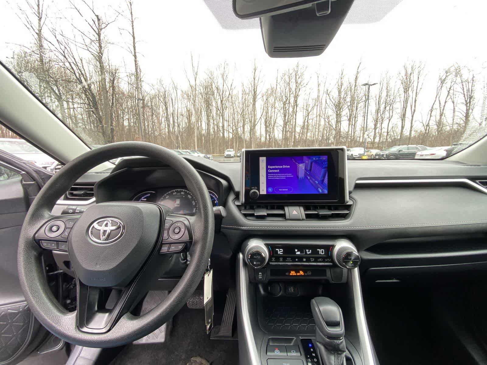 Used 2025 Toyota RAV4 LE image 22