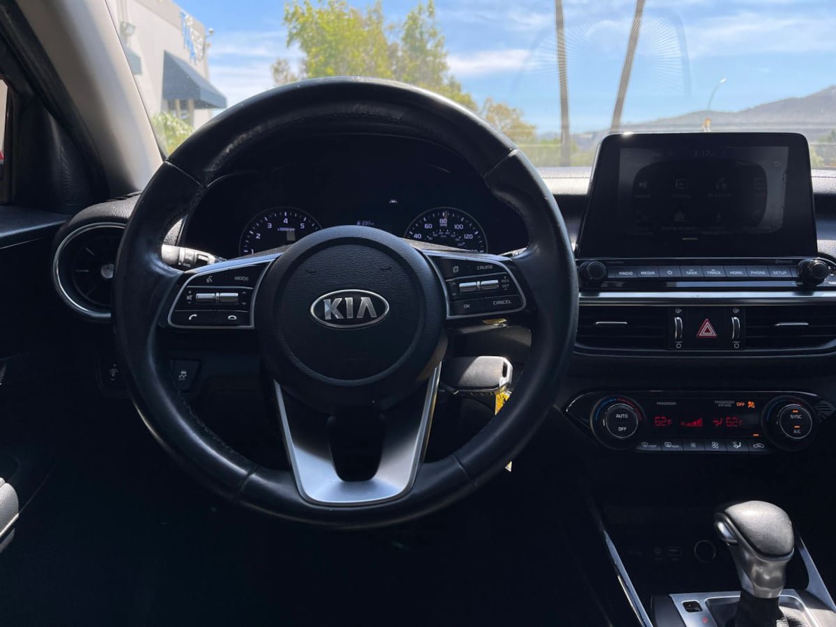 Used 2019 Kia Forte S w/ S Premium Package FWD image 14