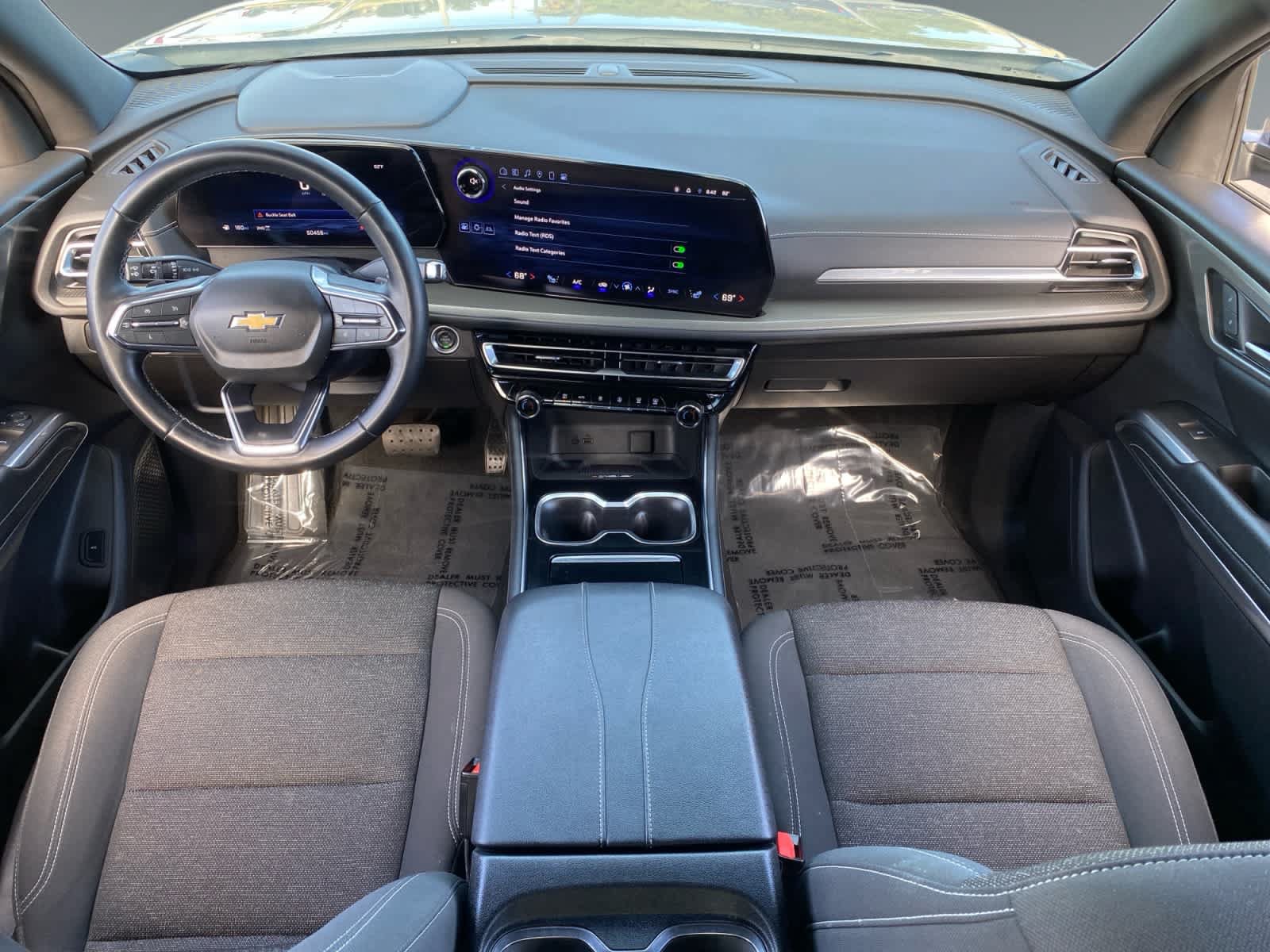Used 2024 Chevrolet Traverse LT AWD/4WD image 10