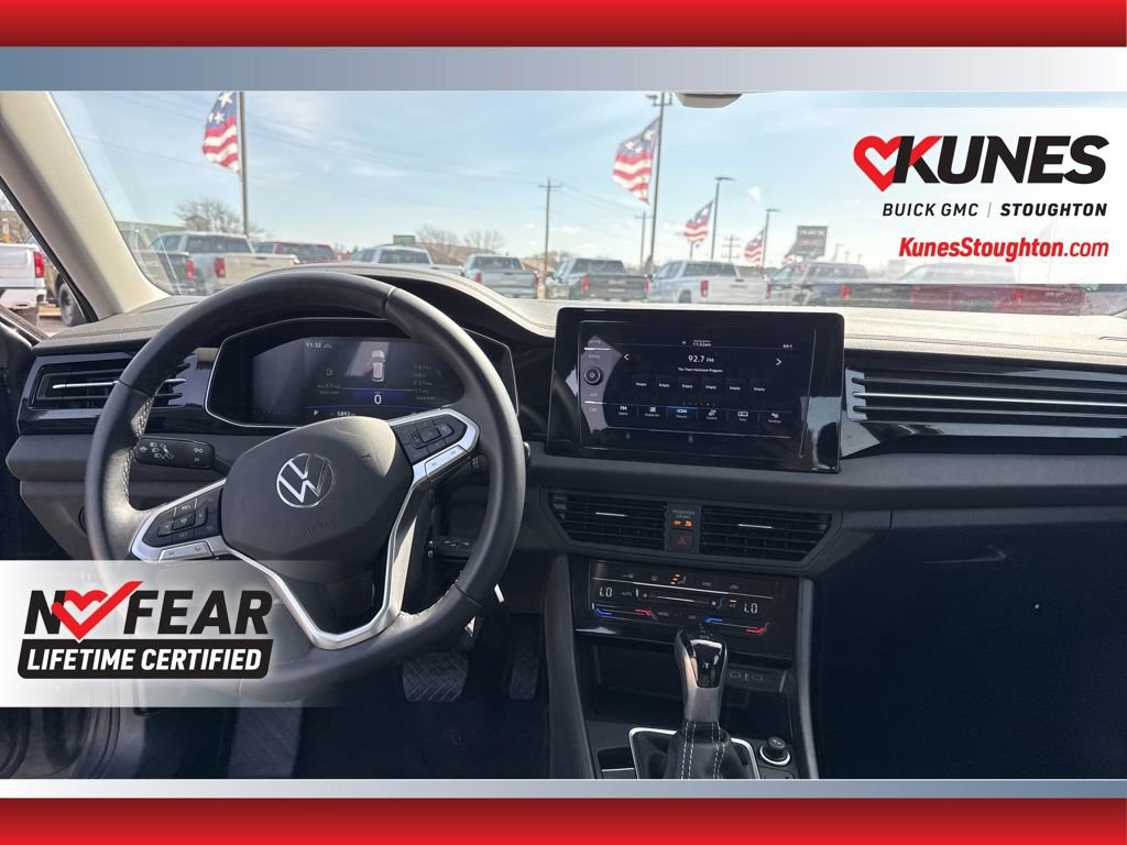 Used 2025 Volkswagen Jetta S image 39