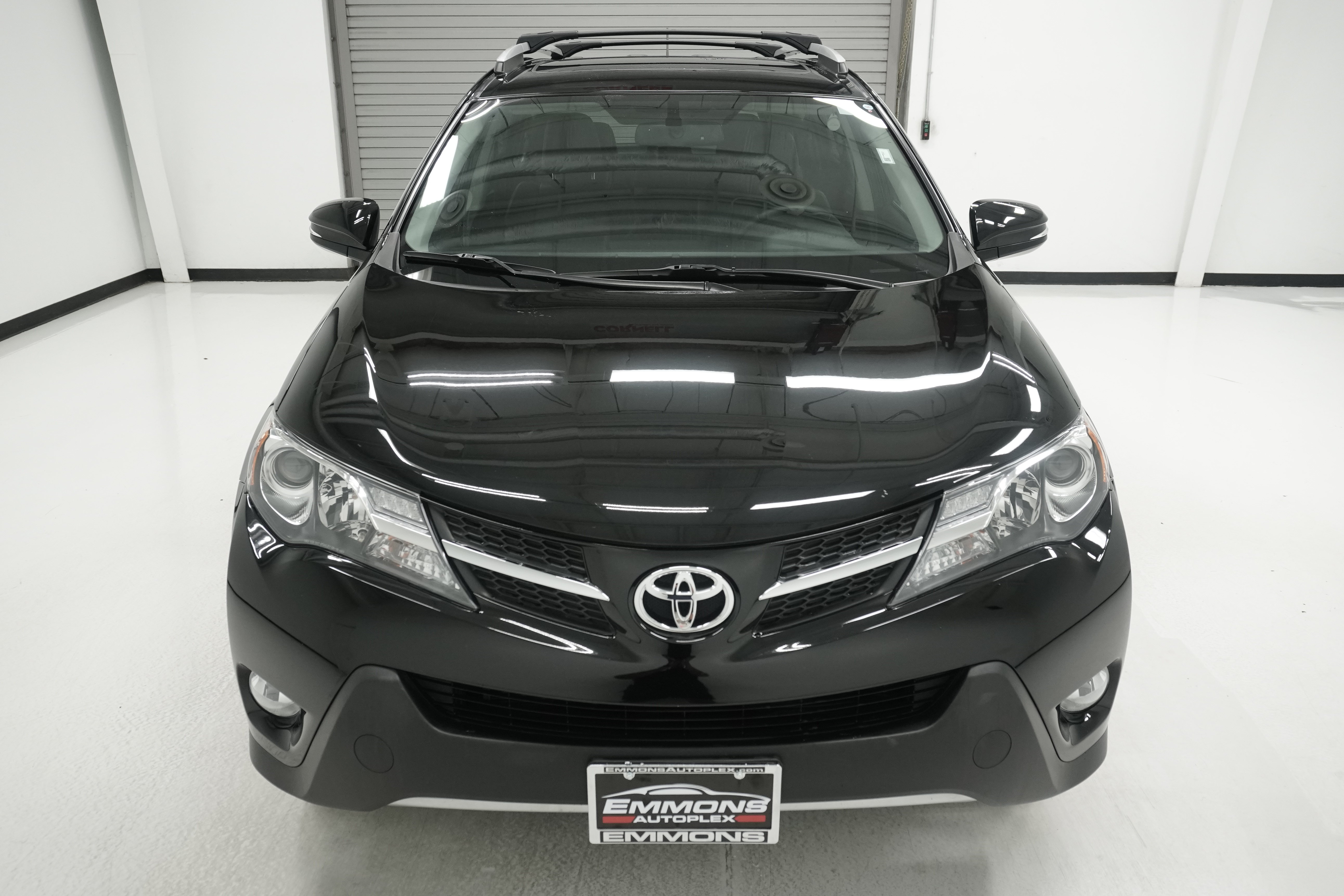 Used 2013 Toyota RAV4 Limited FWD image 2