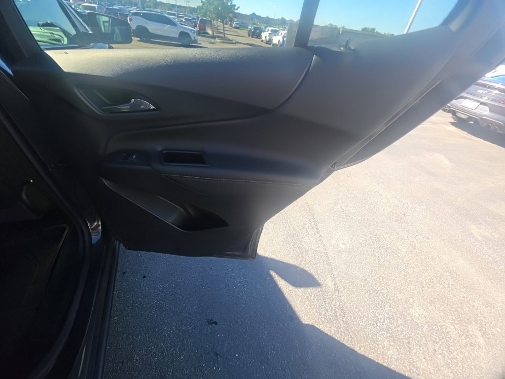 Used 2021 Chevrolet Equinox Premier AWD/4WD image 30