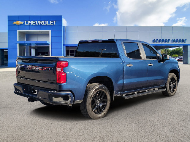 Certified 2022 Chevrolet Silverado 1500 Custom w/ LPO, Dark Essentials Package RWD image 4