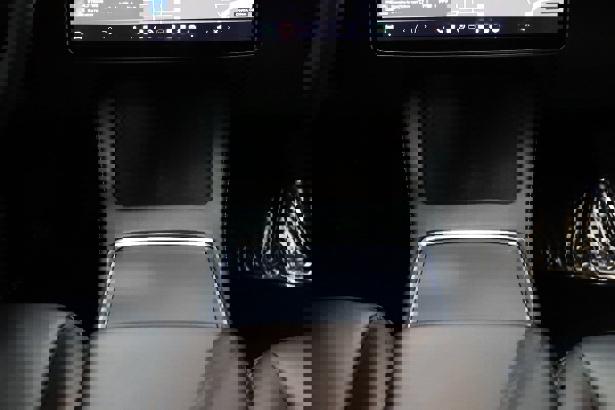 Used 2023 Tesla Model 3 Standard Range image 36