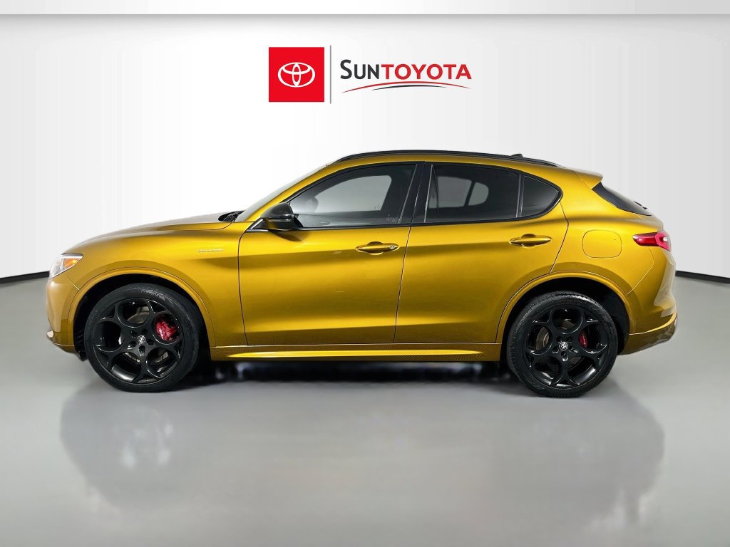 Used 2023 Alfa Romeo Stelvio Veloce AWD/4WD image 6