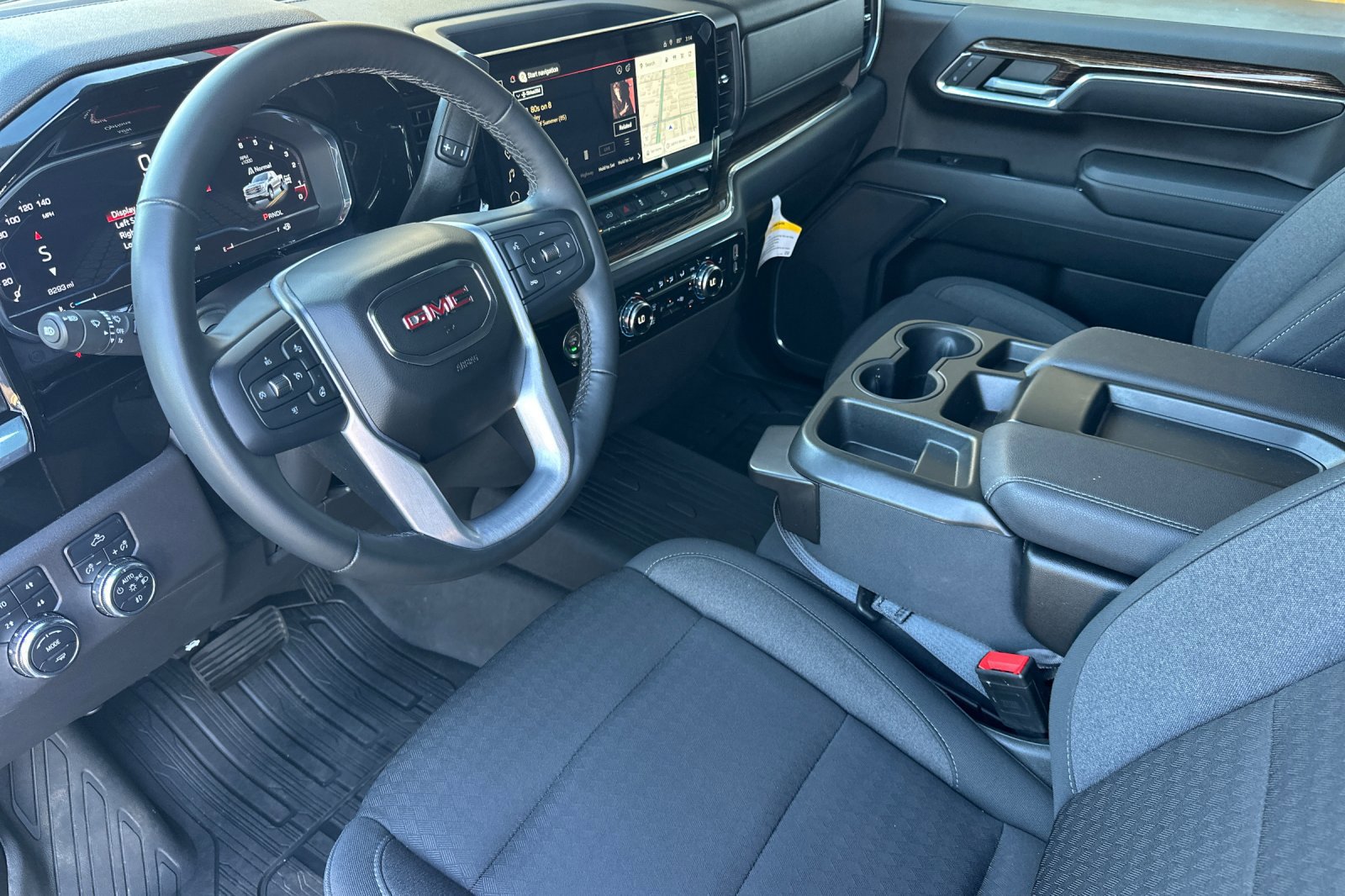 Used 2023 GMC Sierra 1500 Elevation w/ LPO, Elevation Black Package image 9