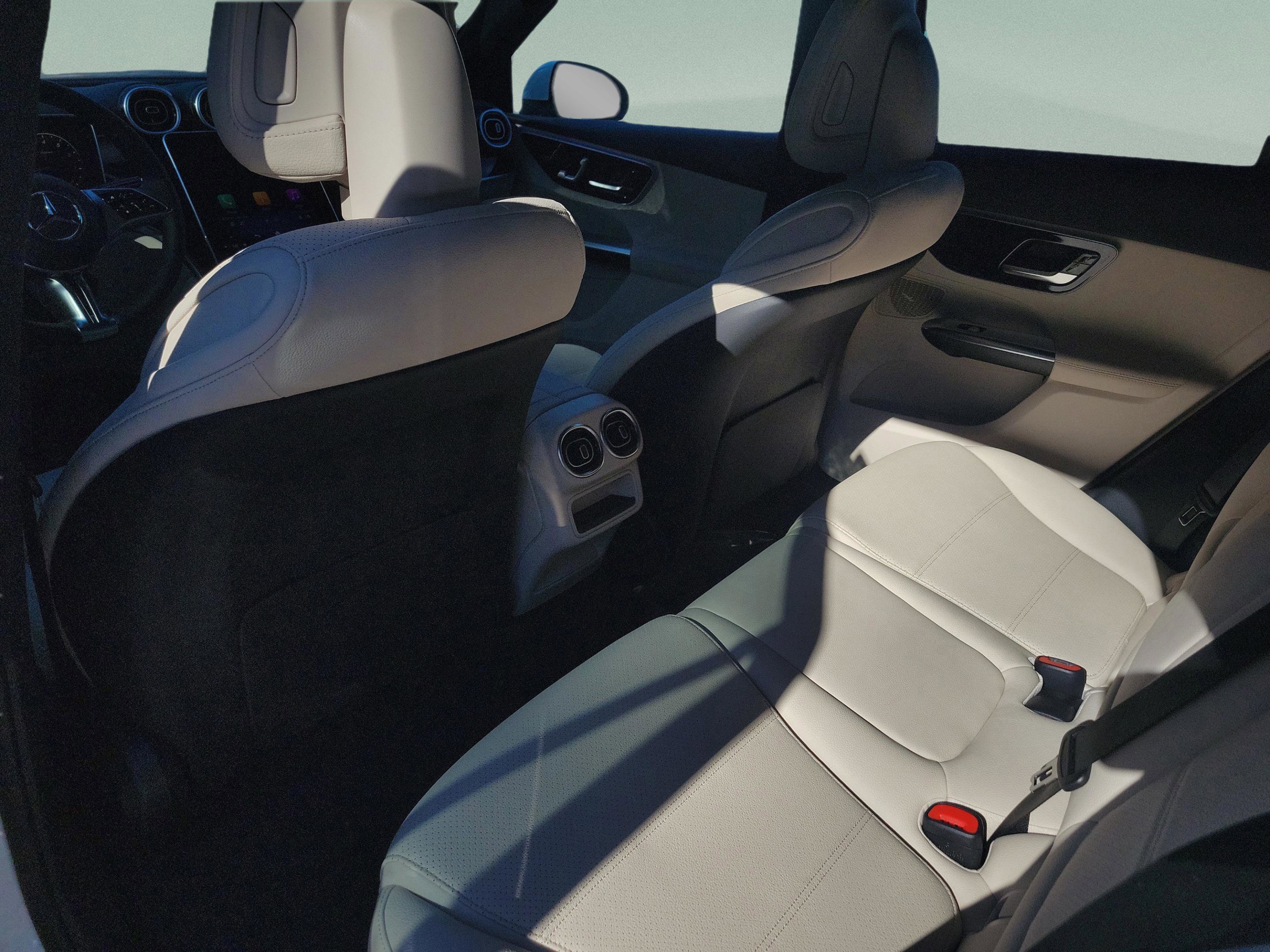 Certified 2026 Mercedes-Benz GLC 300 image 14