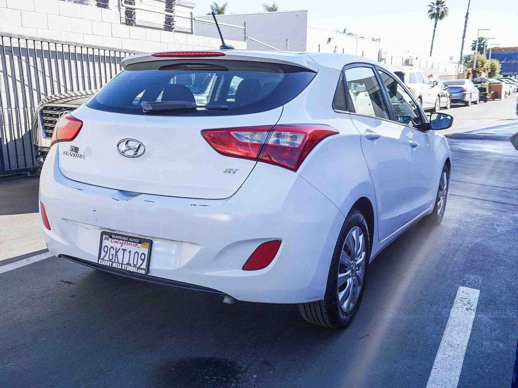 Used 2017 Hyundai Elantra GT image 6