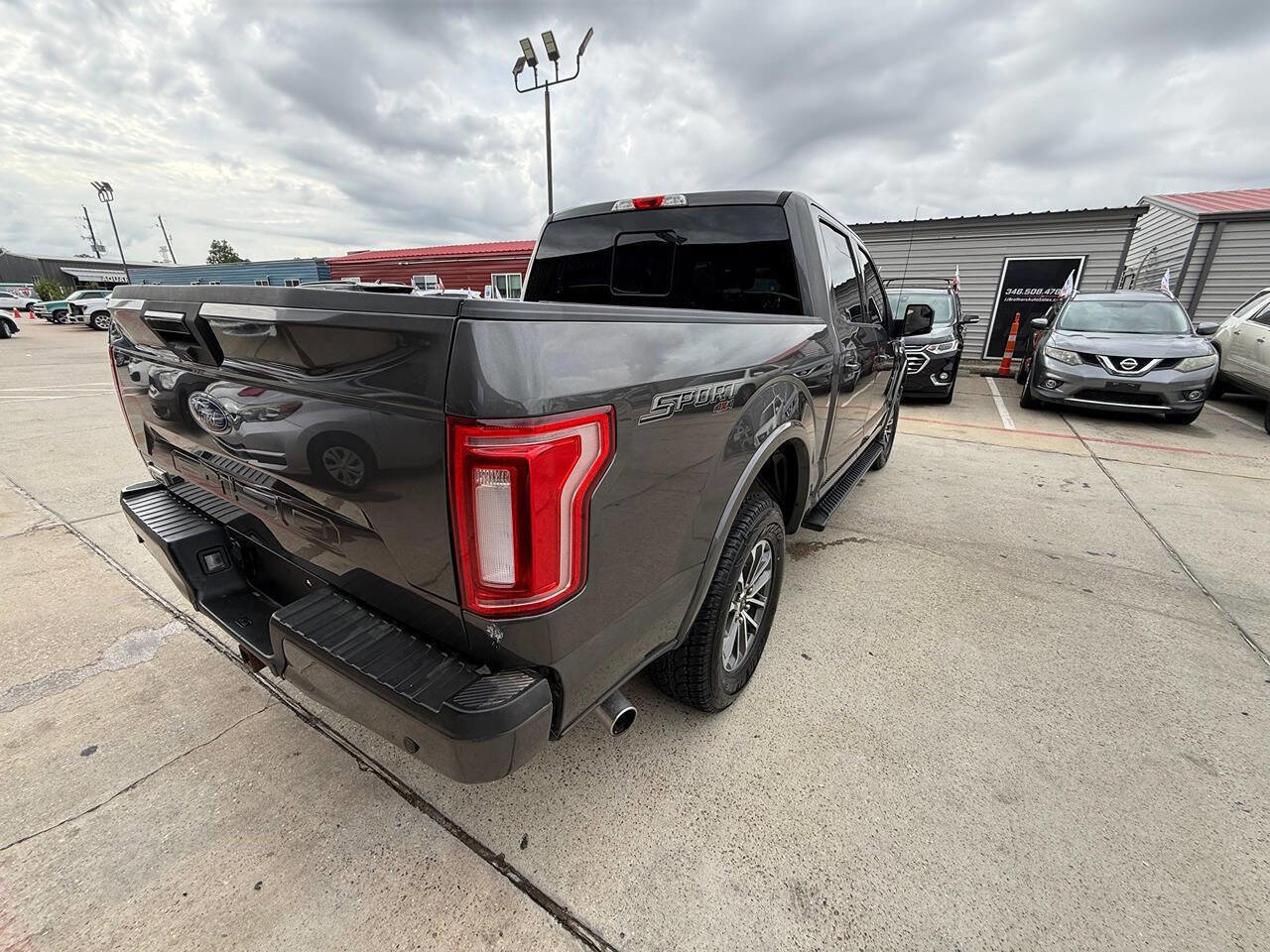 Used 2018 Ford F150 XLT w/ Equipment Group 302A Luxury image 8
