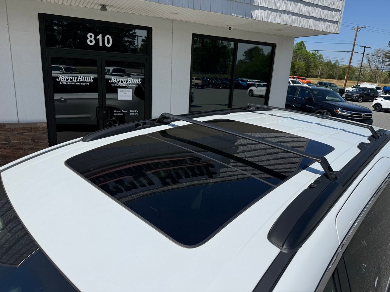 Used 2023 Chrysler Pacifica Limited image 11