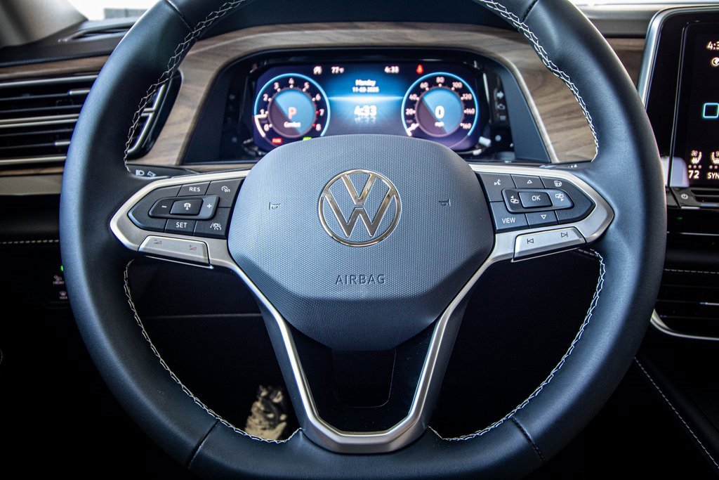 New 2026 Volkswagen Atlas SE image 32