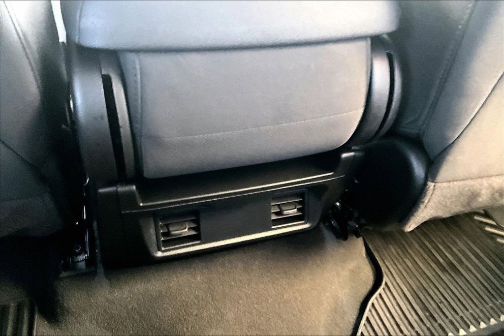 Used 2024 Chevrolet Silverado 3500 LT image 8