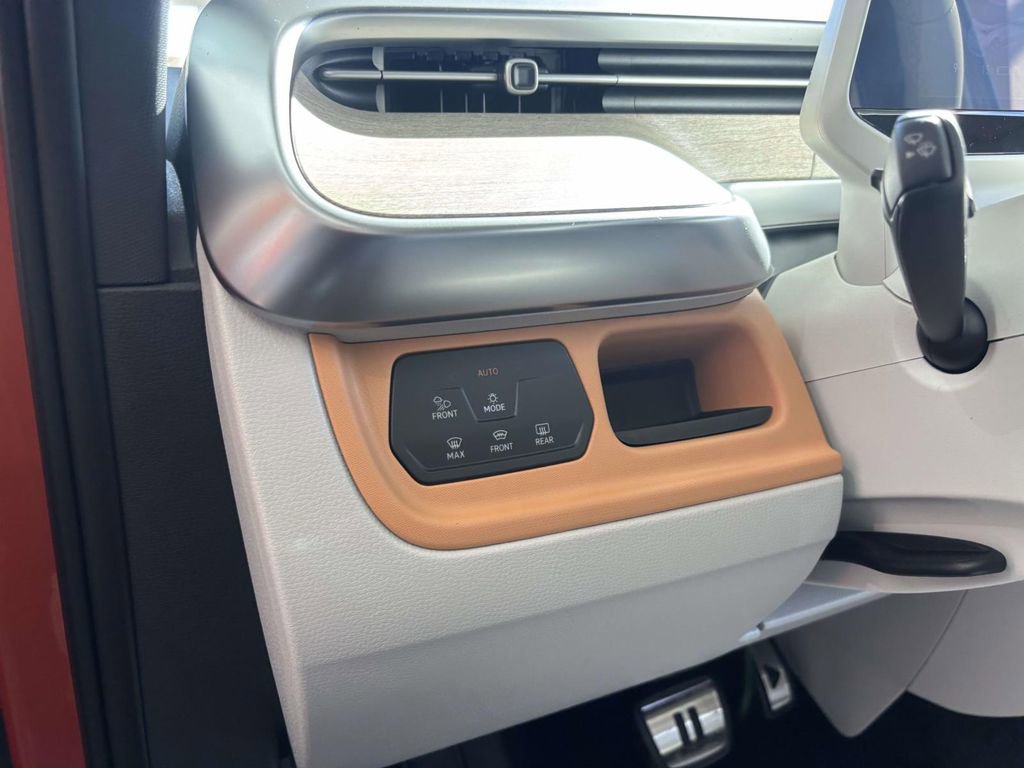 New 2025 Volkswagen ID. Buzz Pro S Plus image 13