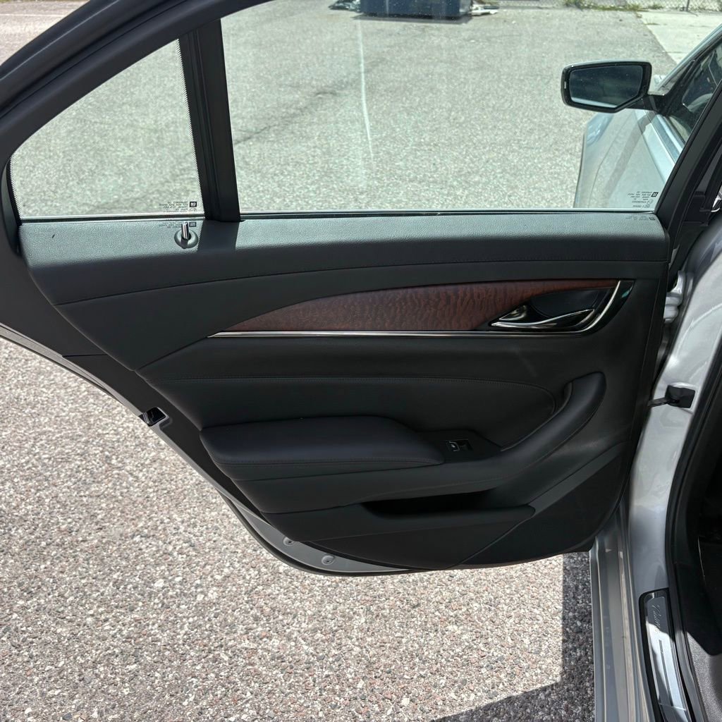 Used 2018 Cadillac CTS Luxury image 12