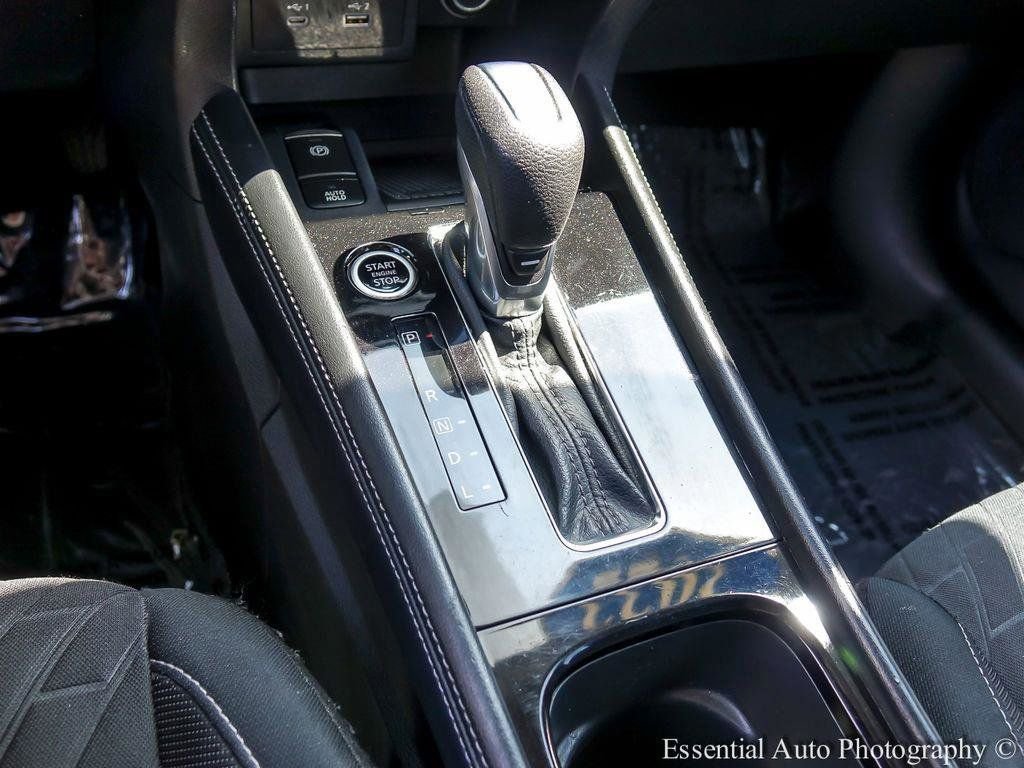 Used 2022 Nissan Kicks SV image 17