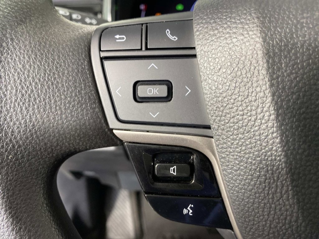 Used 2026 Toyota Camry LE w/ Convenience Package FWD image 15