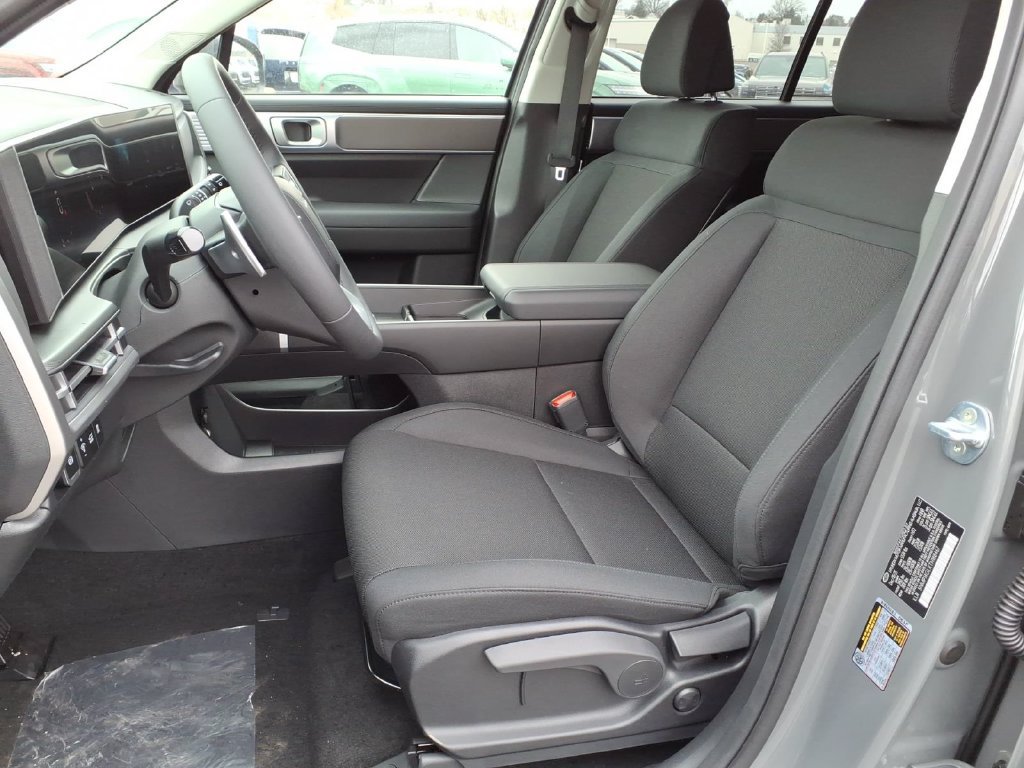 New 2026 Hyundai Santa Fe SE FWD image 7