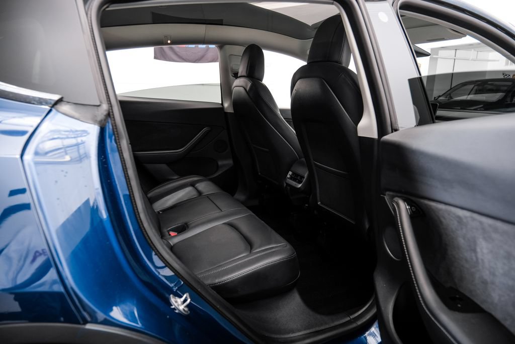 Used 2021 Tesla Model Y Long Range AWD/4WD image 41