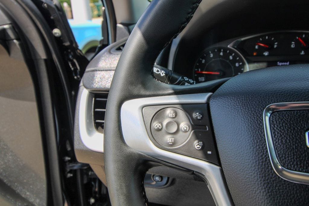 Used 2023 GMC Terrain SLT image 21