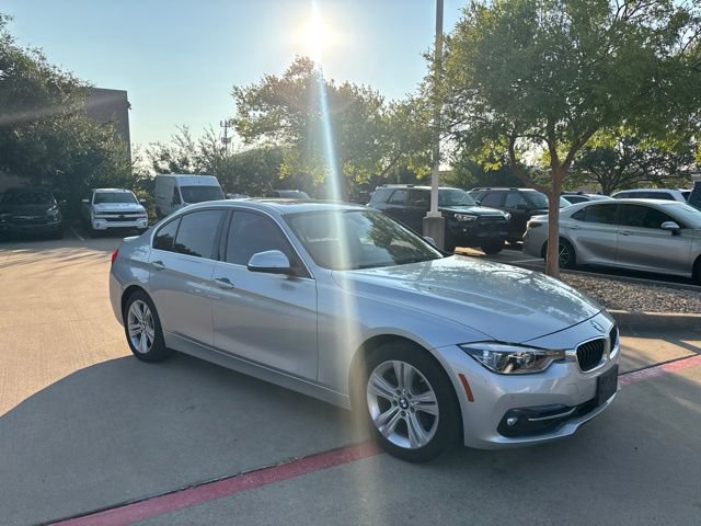 Used 2017 BMW 330i Sedan RWD image 3