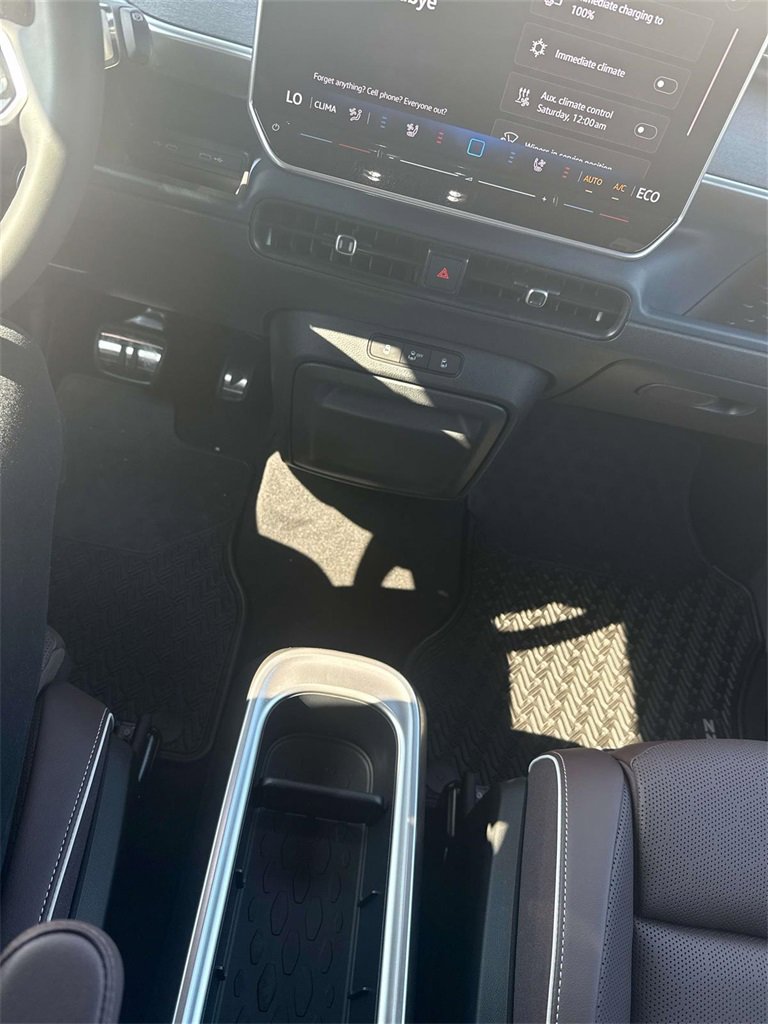 New 2025 Volkswagen ID. Buzz Pro S image 23