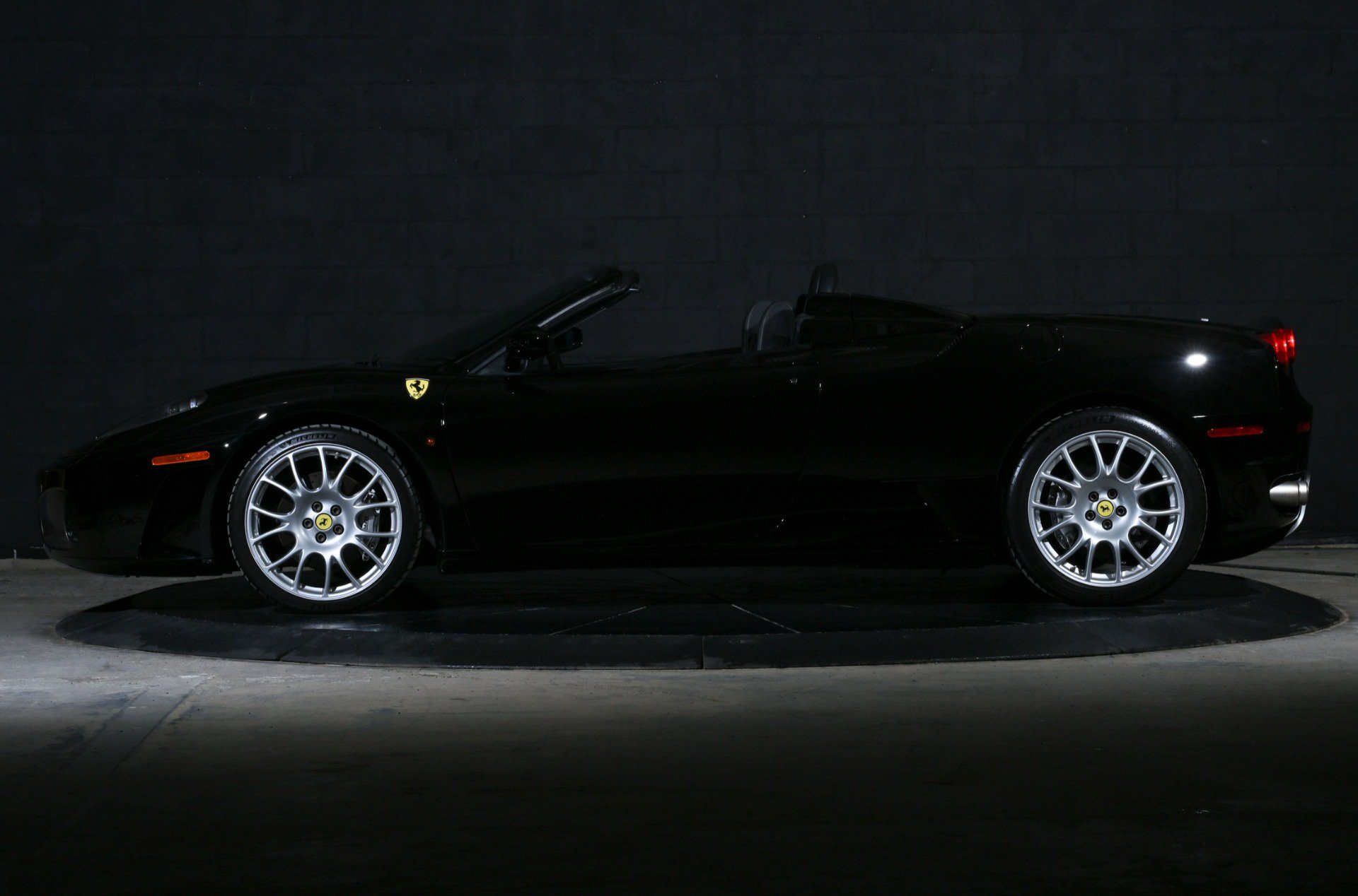 Used 2006 Ferrari F430 Spider RWD image 11