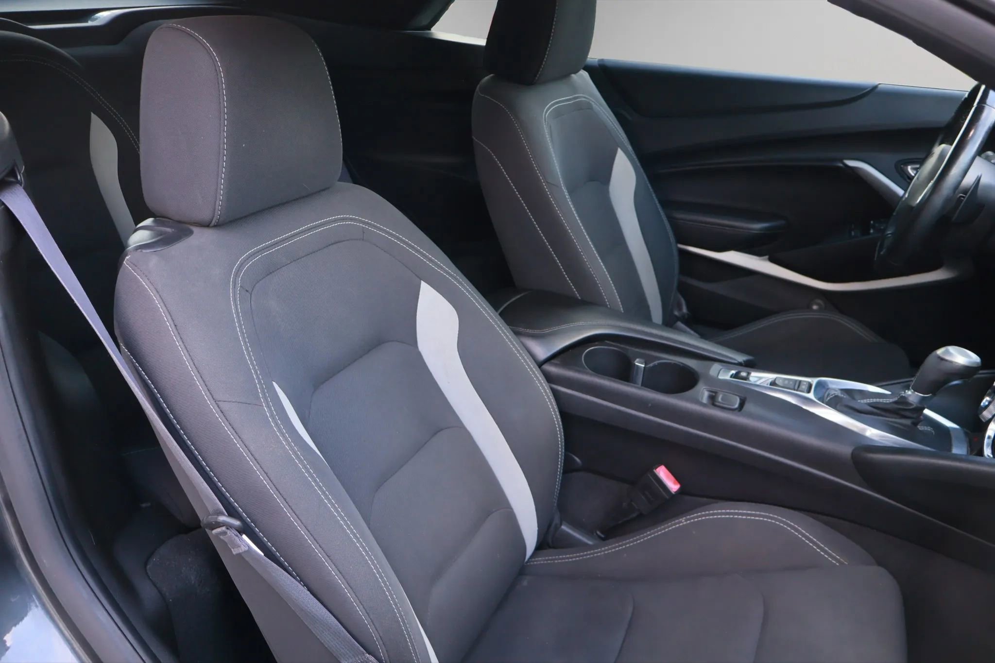 Used 2017 Chevrolet Camaro SS image 32