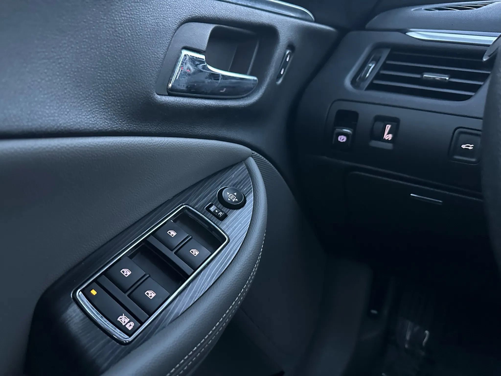 Used 2019 Chevrolet Impala LS image 33