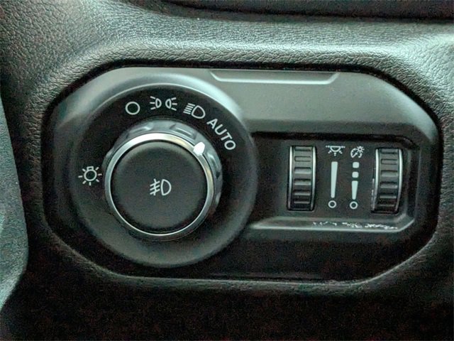 Used 2021 Jeep Wrangler Unlimited Sahara image 25