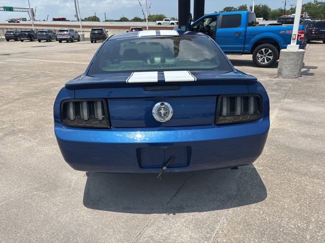 Used 2008 Ford Mustang Premium RWD image 11
