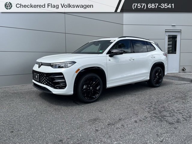 New 2025 Volkswagen Tiguan SE R-Line image 12