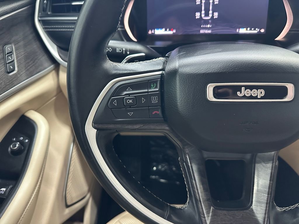 Used 2021 Jeep Grand Cherokee L Limited w/ Luxury Tech Group II image 24