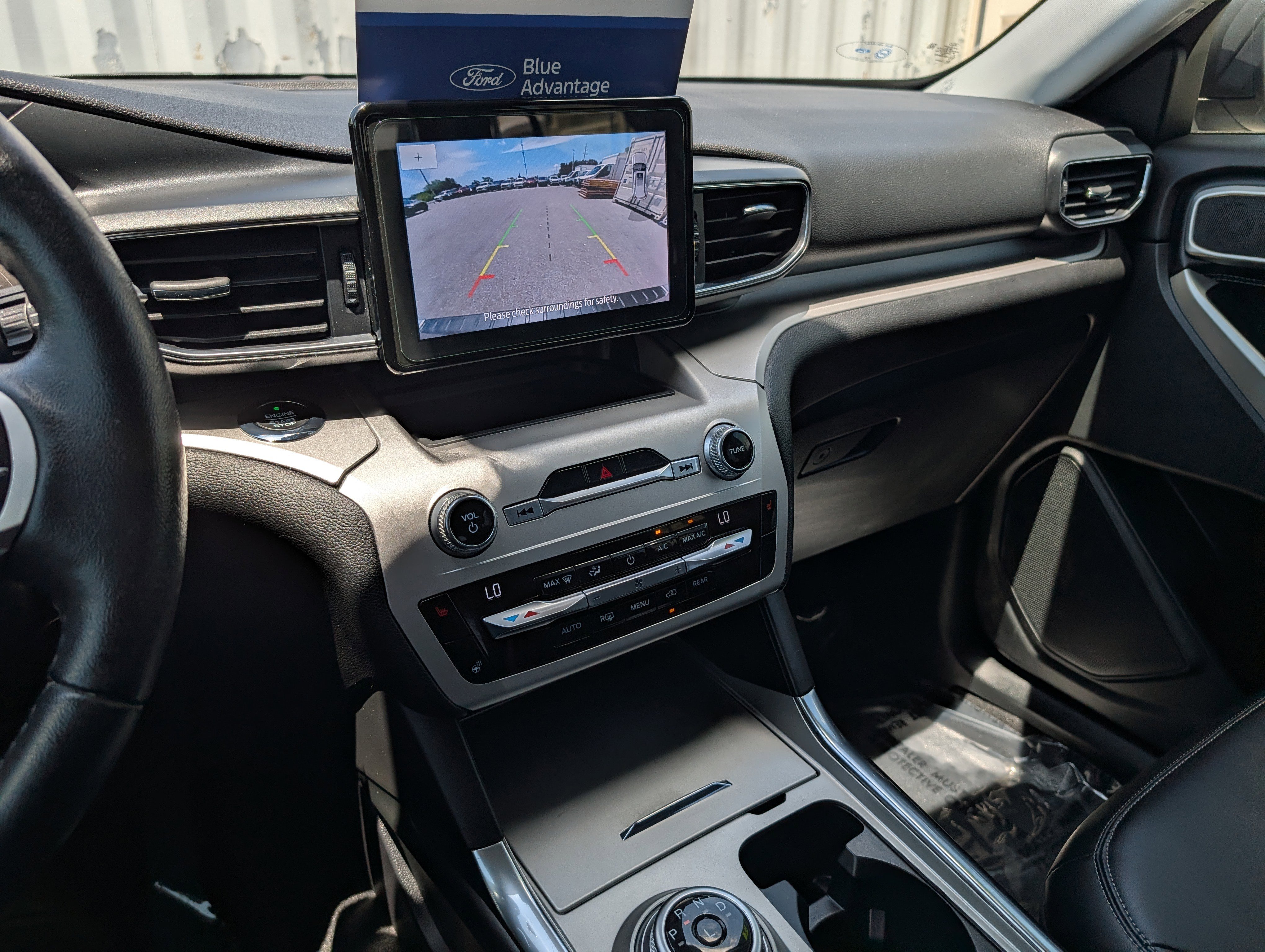 Used 2021 Ford Explorer XLT w/ Equipment Group 202A RWD image 31