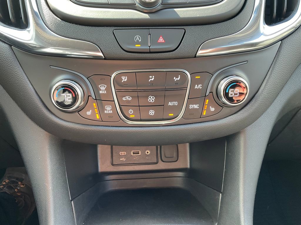 Used 2023 Chevrolet Equinox LT image 9