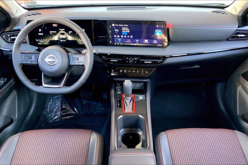 New 2026 Nissan Kicks SR w/ Cold Weather Package image 5