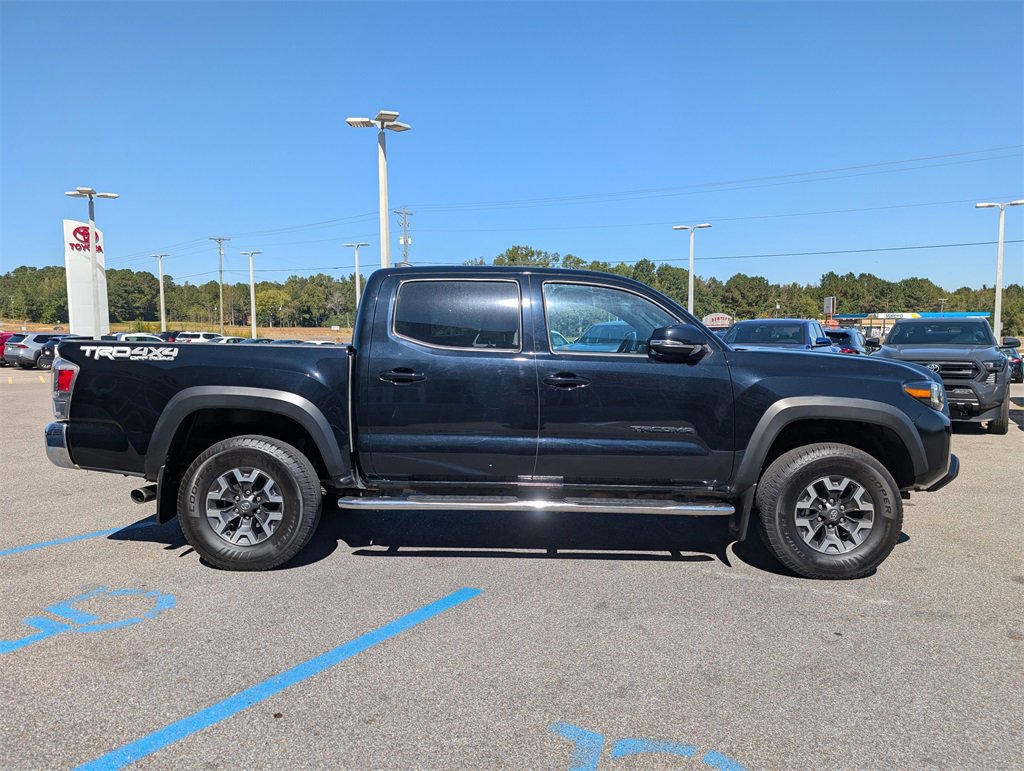 Used 2021 Toyota Tacoma TRD Off-Road image 6