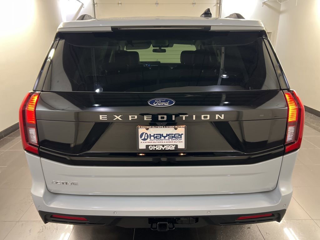 New 2026 Ford Expedition Active image 5