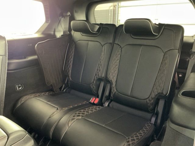 Used 2021 Jeep Grand Cherokee L Summit w/ Luxury Tech Group V image 31