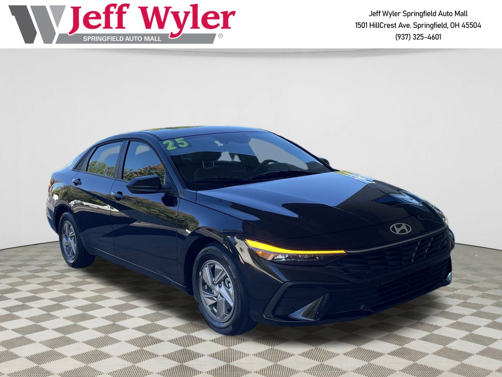 Used 2025 Hyundai Elantra SE