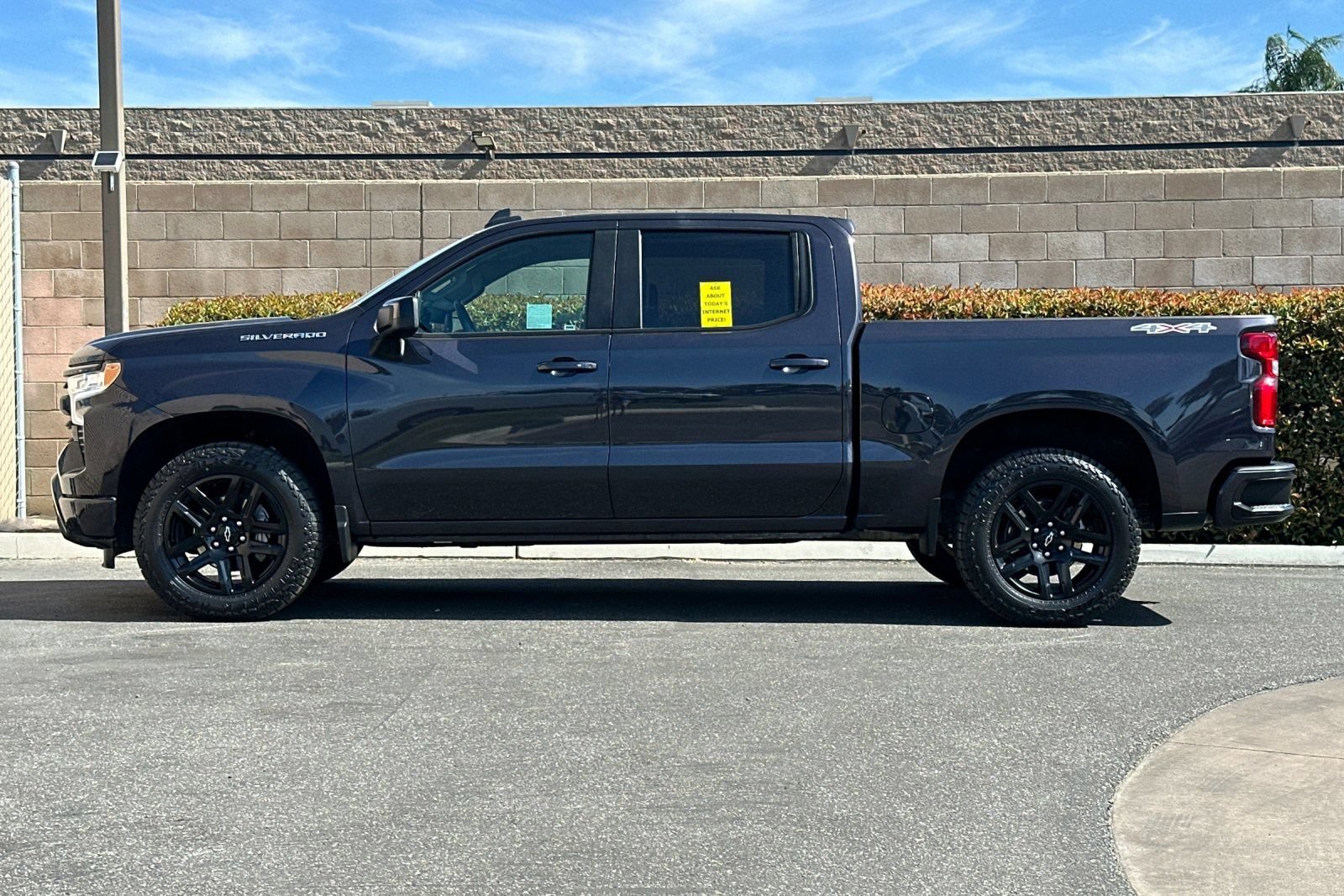 Certified 2024 Chevrolet Silverado 1500 RST w/ Protection Package AWD/4WD image 7