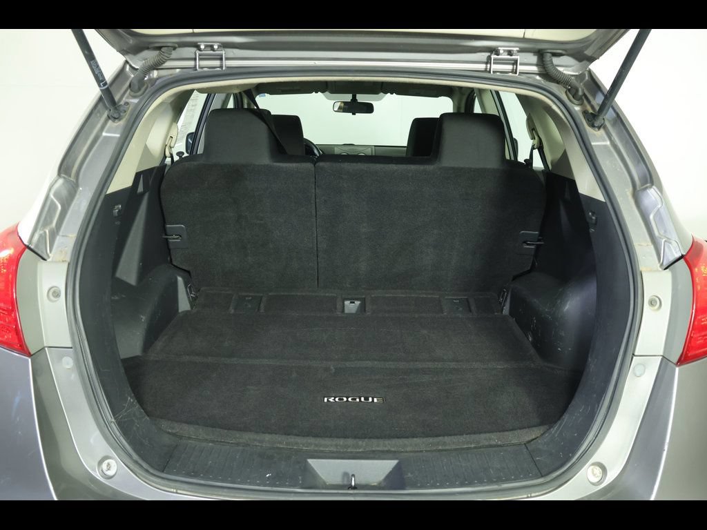Used 2013 Nissan Rogue S AWD/4WD image 6