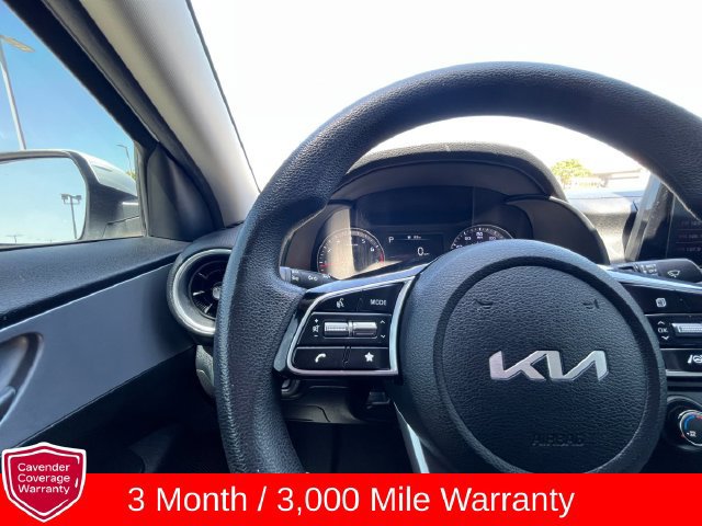 Used 2022 Kia Forte LXS FWD image 11