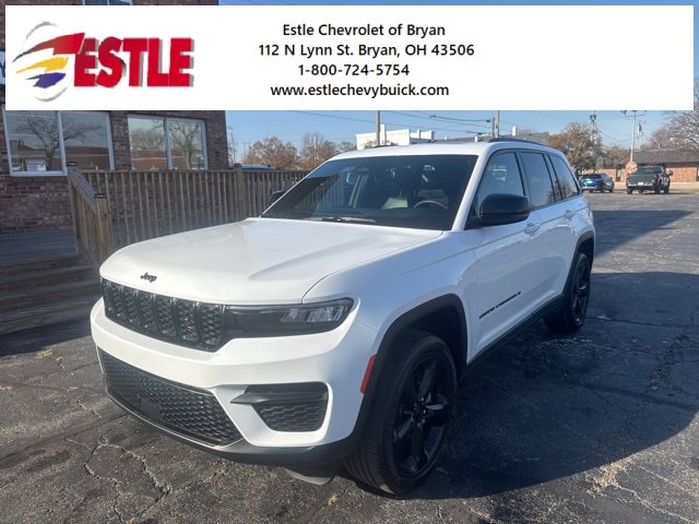 Used 2023 Jeep Grand Cherokee Altitude