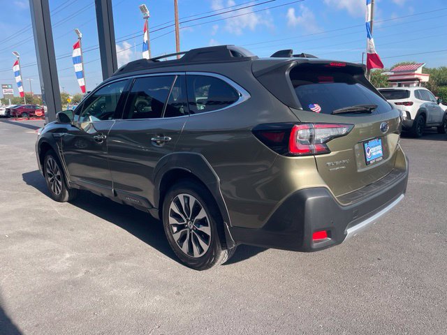 Used 2025 Subaru Outback Touring AWD/4WD image 5