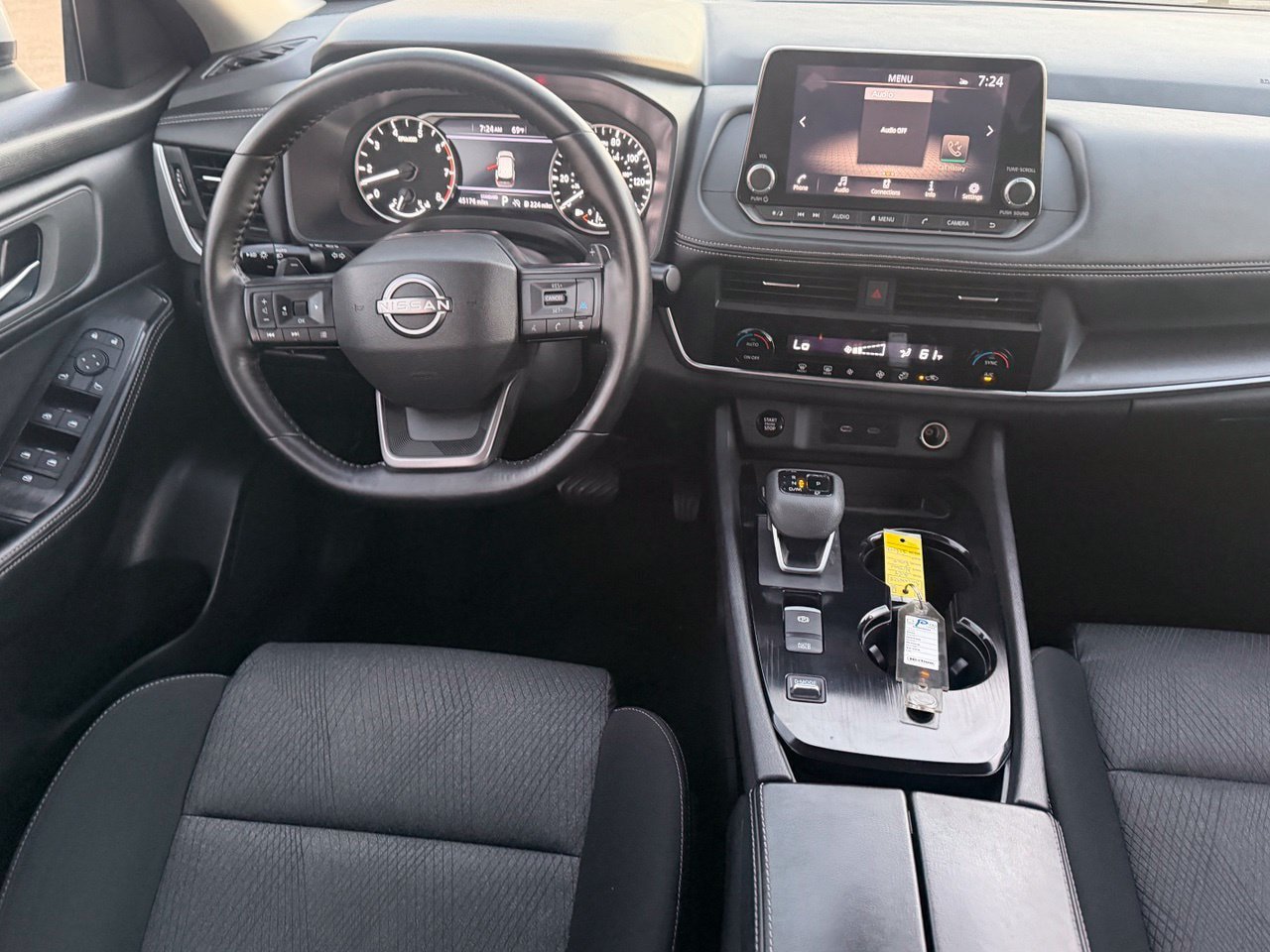 Certified 2025 Nissan Rogue SV FWD image 11