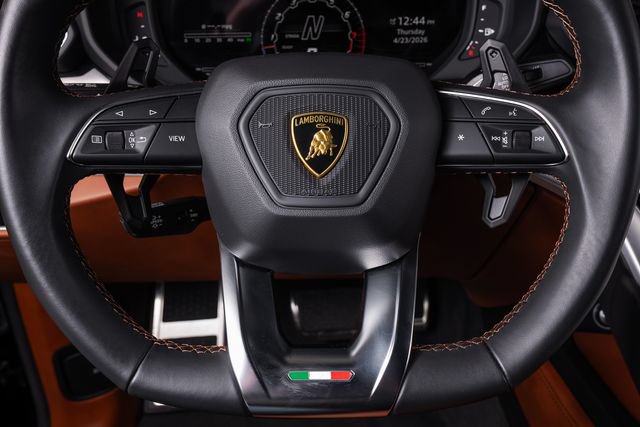 Used 2022 Lamborghini Urus AWD/4WD image 43