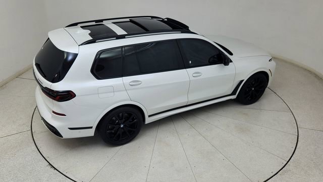 Used 2024 BMW X7 M60i w/ Executive Package image 87